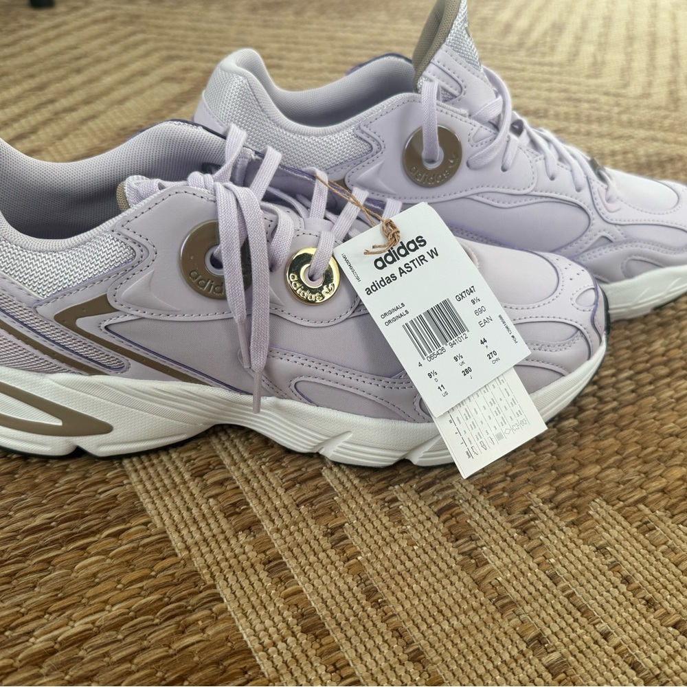 Adidas Women's ASTIR Sneakers - Picture 5 of 8